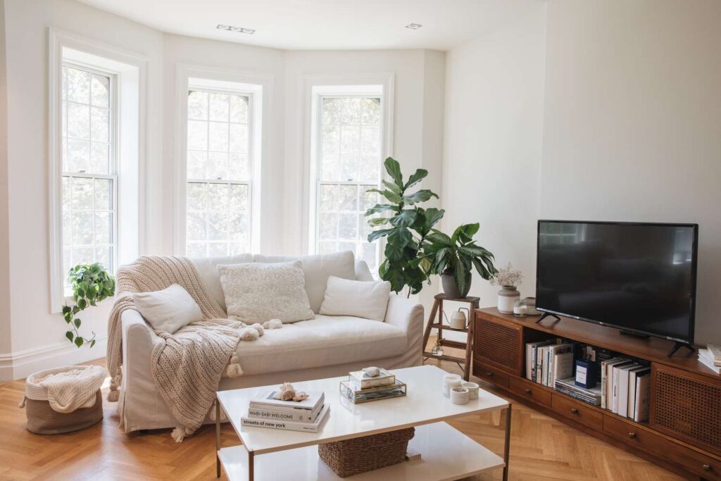 How to Choose the Right 3-Seater Sofa to Fit Your Living Room Layout
